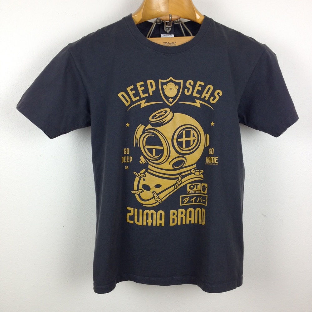 QT design crew neck short sleeve size L tee shirt